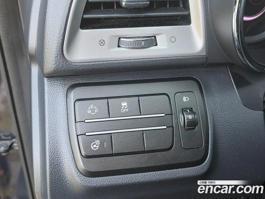 SsangYong TIBOLI 2015 1.6 автомат (гидро), фото 19 SsangYong TIBOLI 2015 1.6 автомат (гидро), фото 19