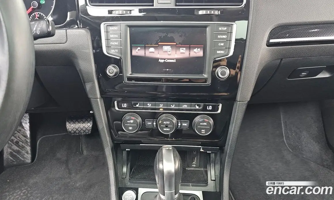 Volkswagen Golf 2016 1.4 автомат (гидро), фото 13