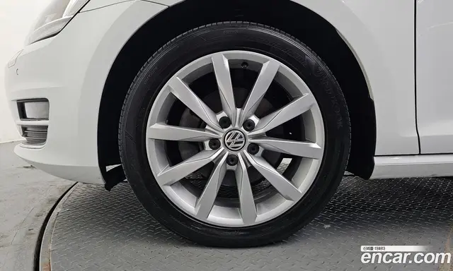 Volkswagen Golf 2016 1.4 автомат (гидро), миниатюра 5