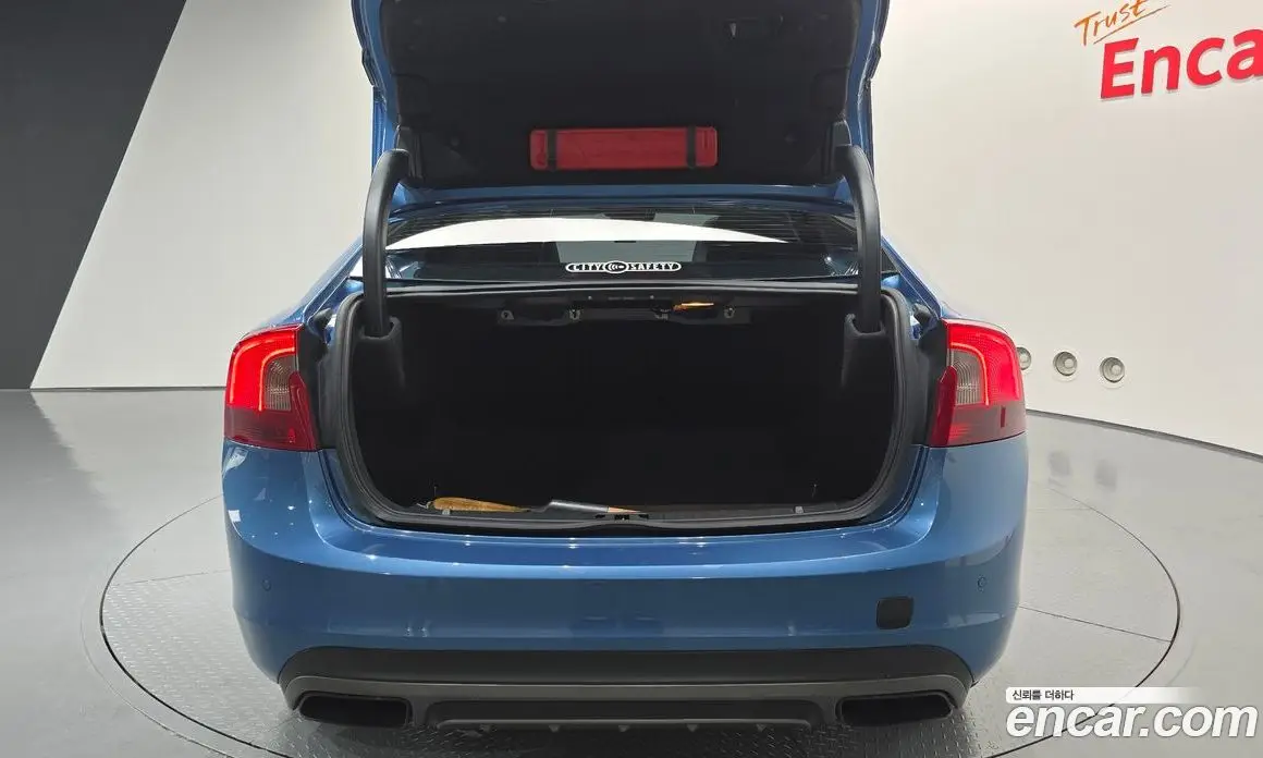 Volvo S60 2015 1.6 автомат (гидро), фото 20