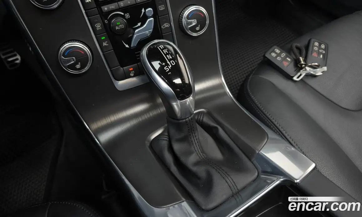 Volvo S60 2015 1.6 автомат (гидро), фото 9