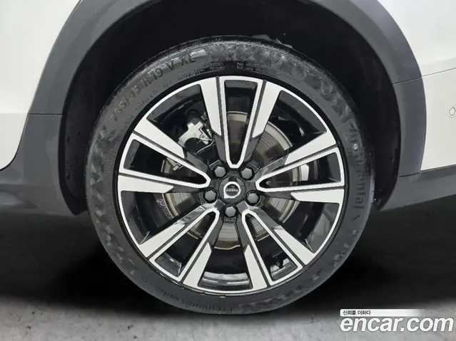 Volvo V60 2024 2.0 автомат (гидро), миниатюра 5 Volvo V60 2024 2.0 автомат (гидро), миниатюра 5