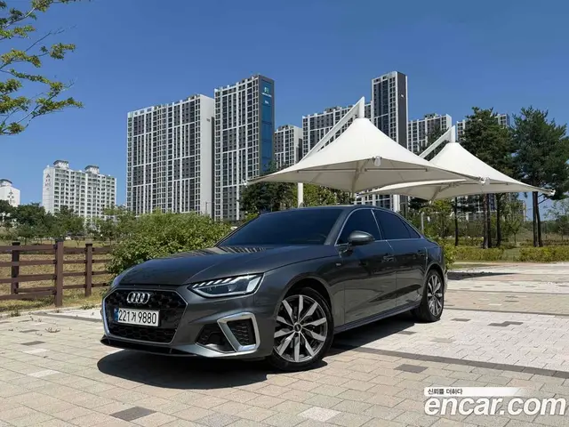 Audi A4, 2023, 44 000 км