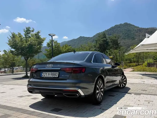 Audi A4 2023 2.0 автомат (гидро), миниатюра 2