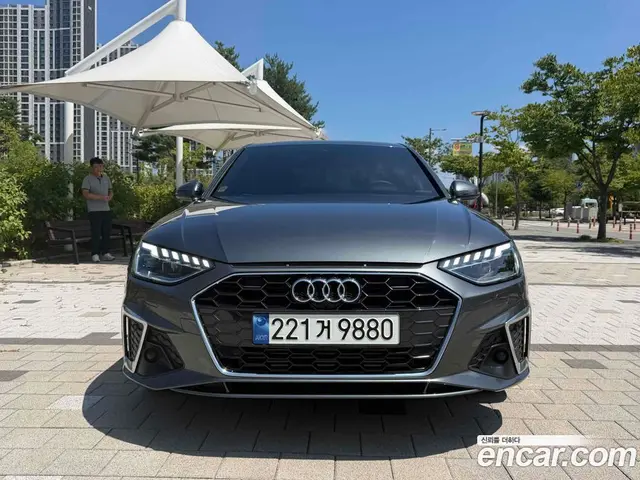 Audi A4 2023 2.0 автомат (гидро), миниатюра 3
