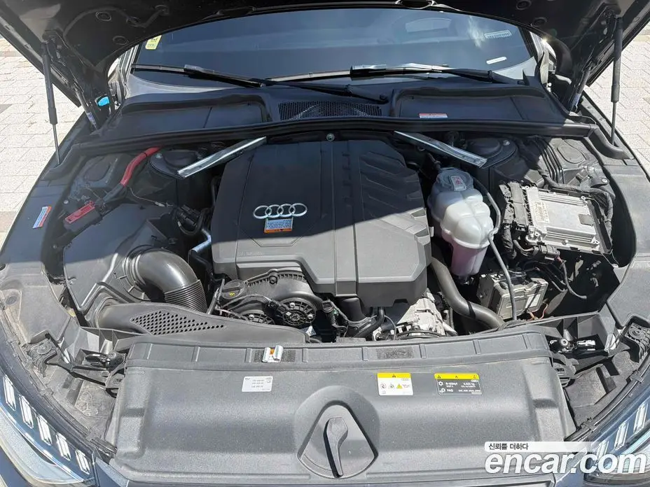 Audi A4 2023 2.0 автомат (гидро), фото 6