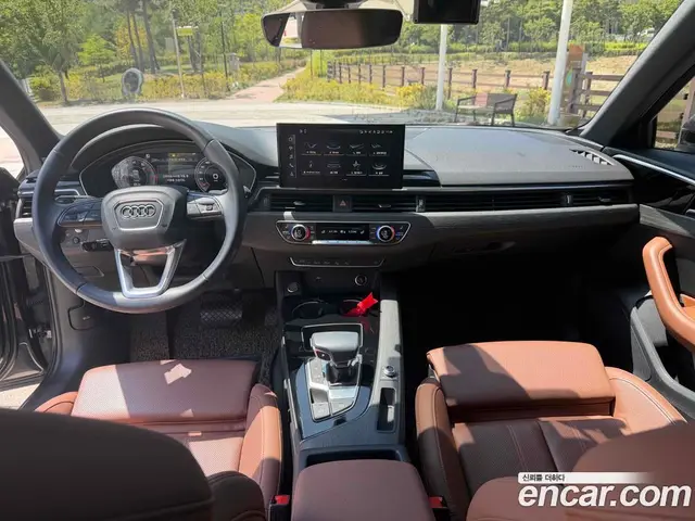 Audi A4 2023 2.0 автомат (гидро), миниатюра 7