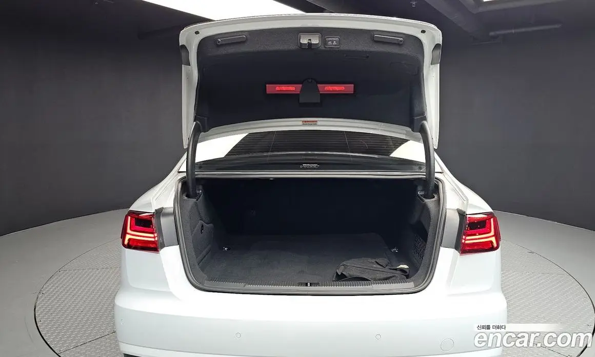 Audi A6 2016 2.0 автомат (гидро), фото 20