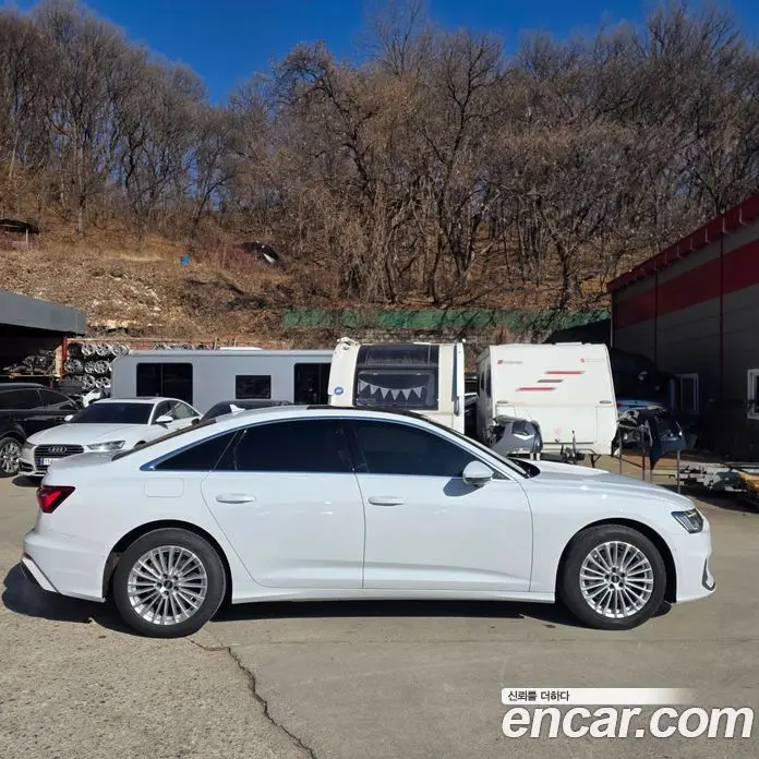 Audi A6 2021 2.0 автомат (гидро), фото 7