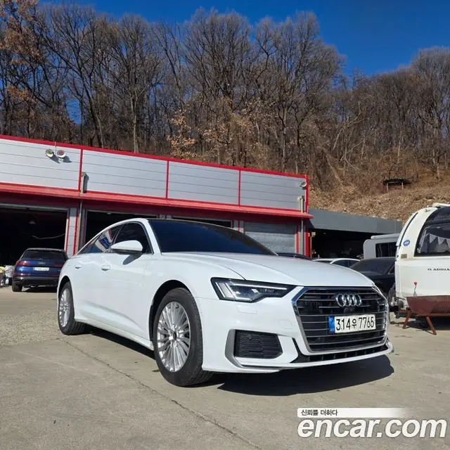 Audi A6 2021 2.0 автомат (гидро), миниатюра 8