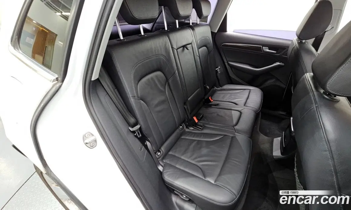 Audi Q5 2015 2.0 автомат (гидро), фото 12