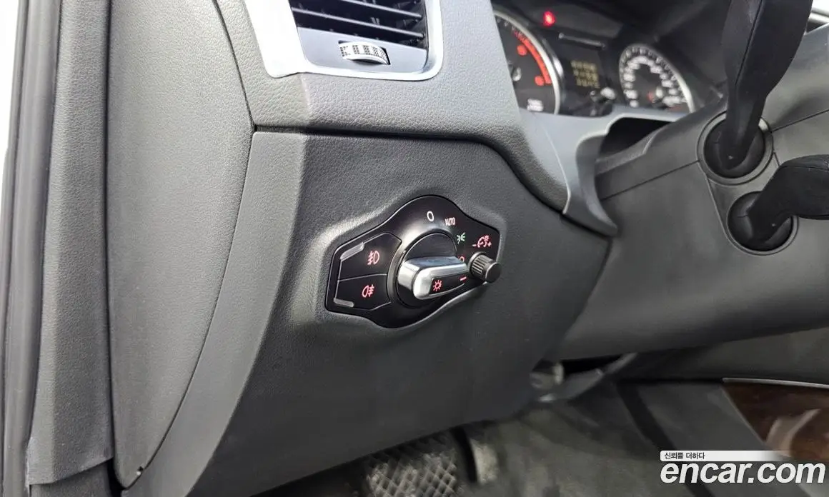 Audi Q5 2015 2.0 автомат (гидро), фото 20