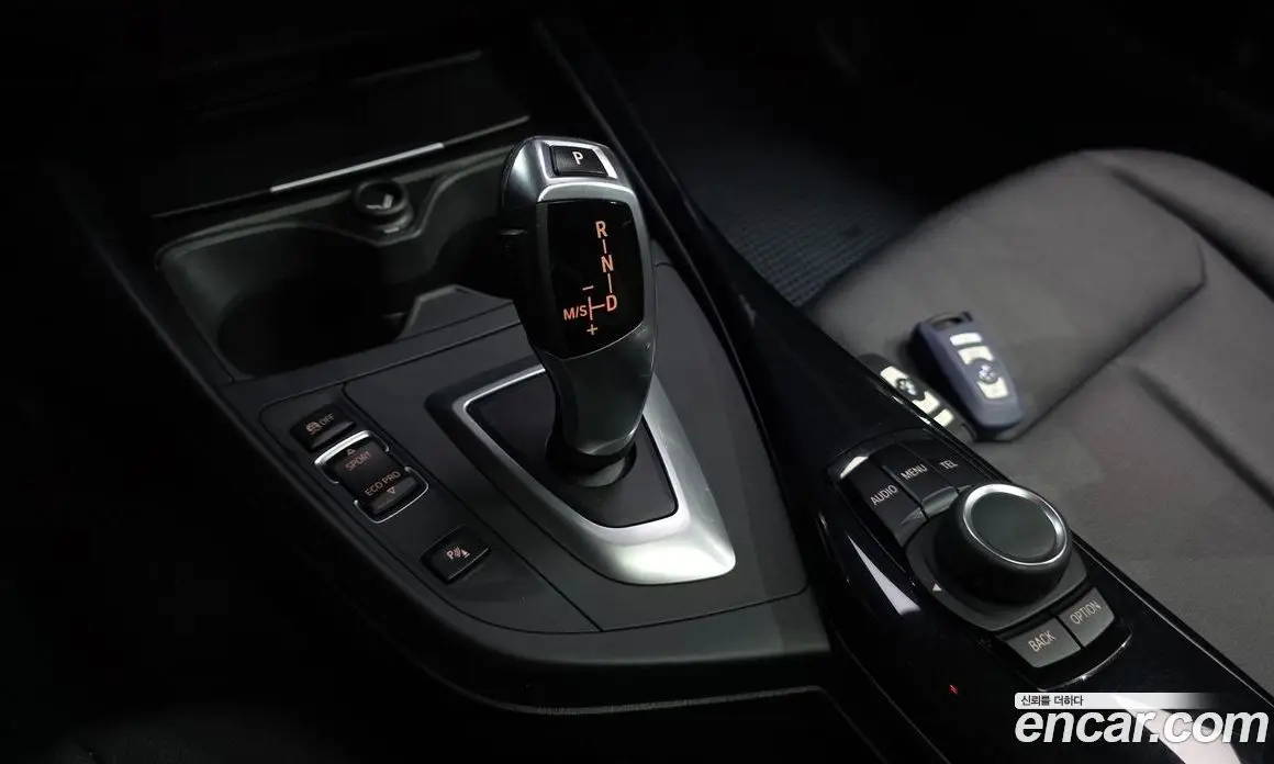 BMW 1 серия 2013 2.0 автомат (гидро), фото 9