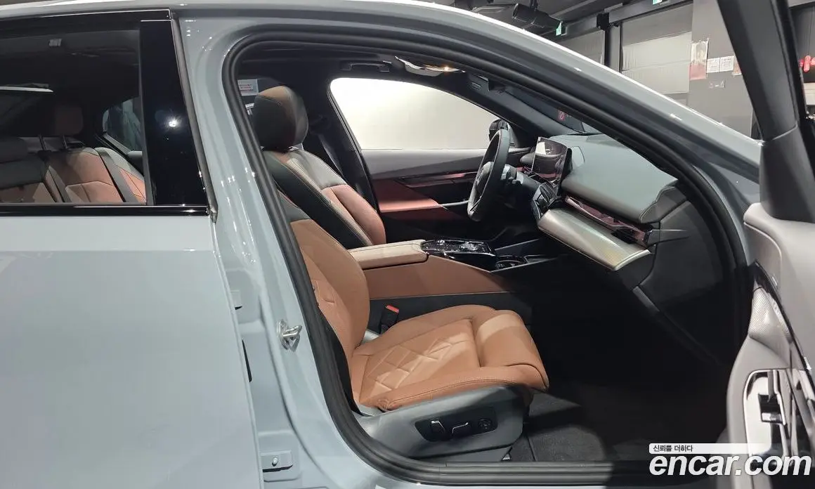 BMW 5 серия 2026 2.0 автомат (гидро), фото 11 BMW 5 серия 2026 2.0 автомат (гидро), фото 11
