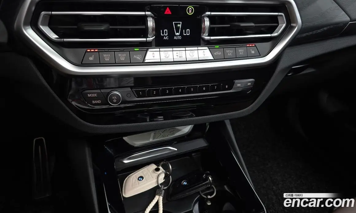 BMW iX3 2025 0.2 автомат (гидро), фото 19