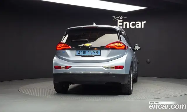 Chevrolet Bolt EV 2018 0.2 автомат (гидро), миниатюра 4