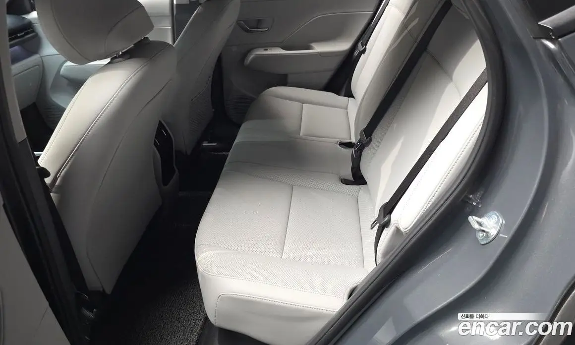 Hyundai Kona 2025 1.6 автомат (гидро), фото 11