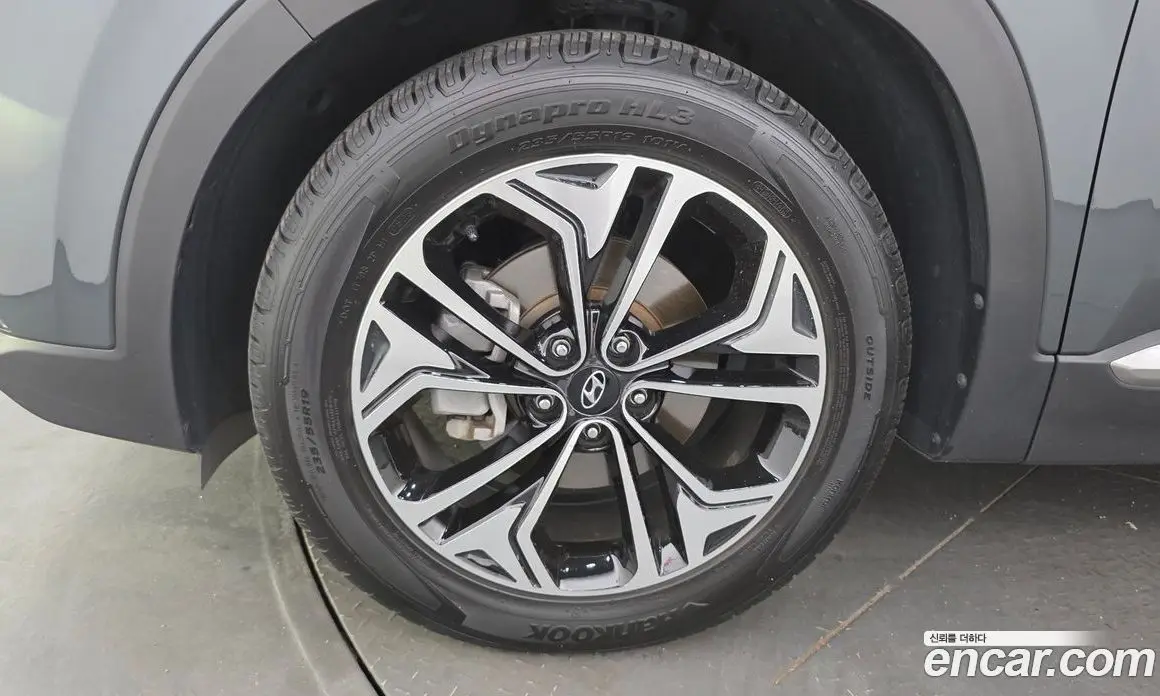 Hyundai Santa Fe 2018 2.0 автомат (гидро), фото 5 Hyundai Santa Fe 2018 2.0 автомат (гидро), фото 5