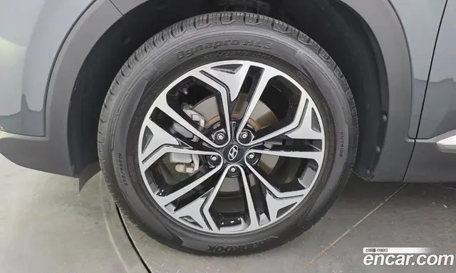 Hyundai Santa Fe 2018 2.0 автомат (гидро), миниатюра 5 Hyundai Santa Fe 2018 2.0 автомат (гидро), миниатюра 5