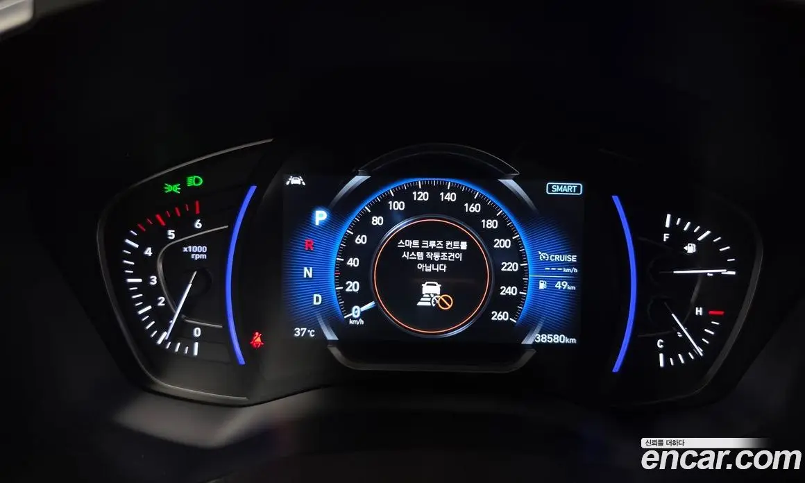 Hyundai Santa Fe 2018 2.0 автомат (гидро), фото 8 Hyundai Santa Fe 2018 2.0 автомат (гидро), фото 8
