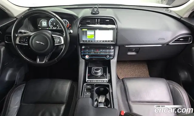 Jaguar F-Pace 2017 2.0 автомат (гидро), миниатюра 7 Jaguar F-Pace 2017 2.0 автомат (гидро), миниатюра 7