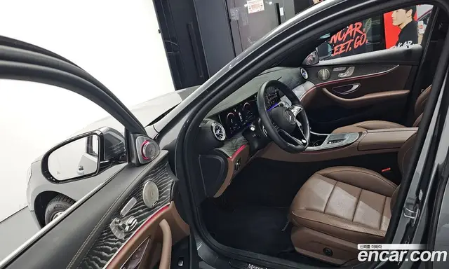 Mercedes-Benz E-Class 2022 2.0 автомат (гидро), миниатюра 10 Mercedes-Benz E-Class 2022 2.0 автомат (гидро), миниатюра 10