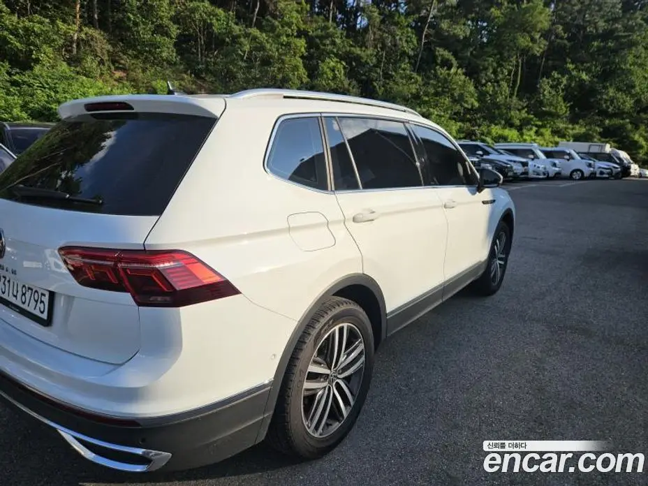Volkswagen Tiguan 2023 2.0 автомат (гидро), фото 5 Volkswagen Tiguan 2023 2.0 автомат (гидро), фото 5