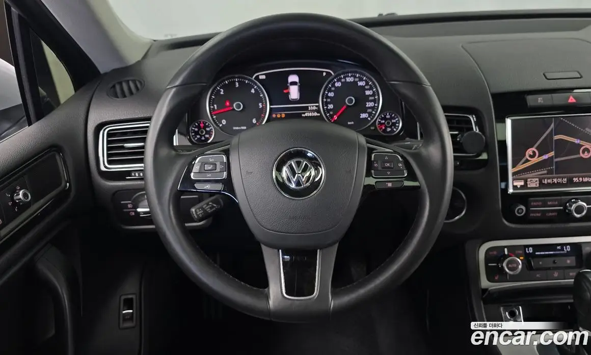 Volkswagen Touareg 2013 3.0 автомат (гидро), фото 13