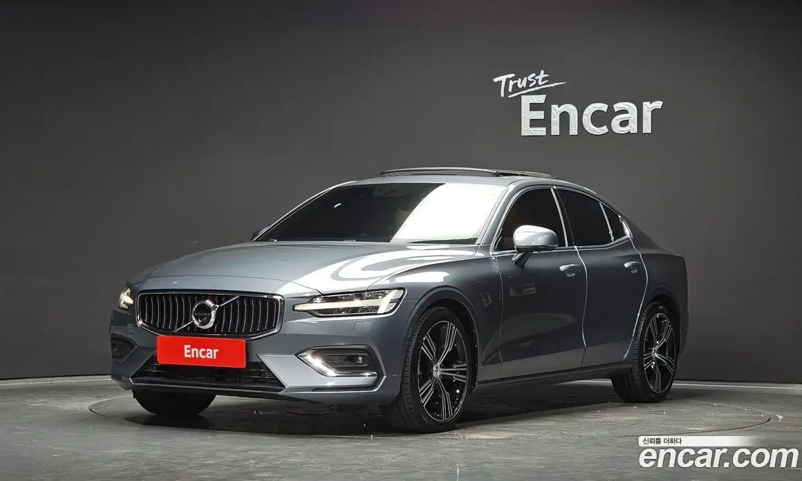 Volvo S60 2021 2.0 автомат (гидро), фото 1 Volvo S60 2021 2.0 автомат (гидро), фото 1