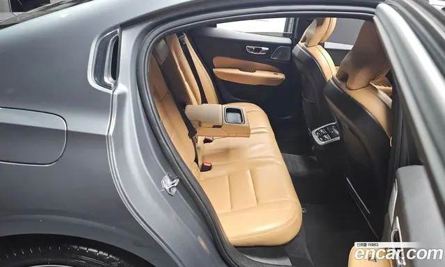 Volvo S60 2021 2.0 автомат (гидро), миниатюра 11 Volvo S60 2021 2.0 автомат (гидро), миниатюра 11