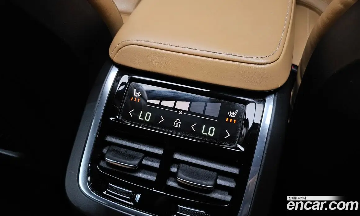 Volvo S60 2021 2.0 автомат (гидро), фото 20 Volvo S60 2021 2.0 автомат (гидро), фото 20