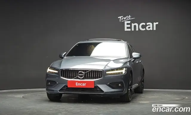 Volvo S60 2021 2.0 автомат (гидро), миниатюра 3 Volvo S60 2021 2.0 автомат (гидро), миниатюра 3