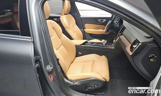 Volvo S60 2021 2.0 автомат (гидро), миниатюра 10 Volvo S60 2021 2.0 автомат (гидро), миниатюра 10