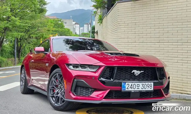 Ford Mustang 2025 5.0 автомат (гидро), миниатюра 4