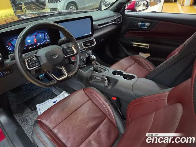Ford Mustang 2025 5.0 автомат (гидро), миниатюра 7