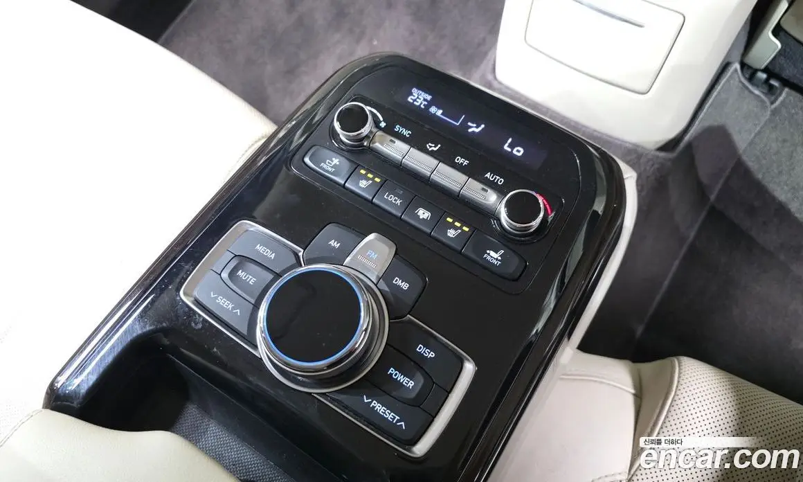 Genesis EQ900 2017 3.8 автомат (гидро), фото 19 Genesis EQ900 2017 3.8 автомат (гидро), фото 19