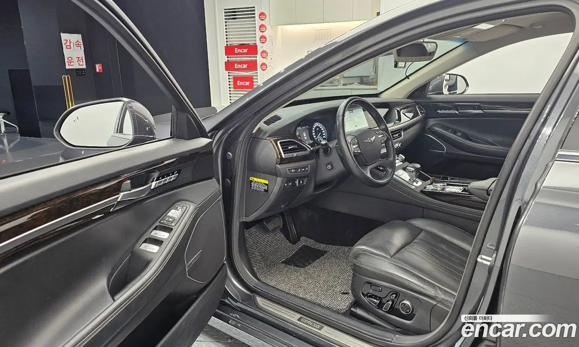 Genesis G90 2019 3.8 автомат (гидро), фото 11 Genesis G90 2019 3.8 автомат (гидро), фото 11