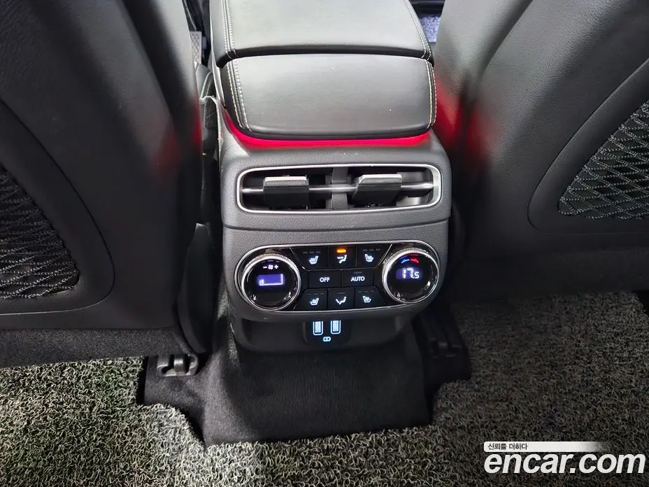 Genesis GV70 2022 0.1 автомат (гидро), фото 20 Genesis GV70 2022 0.1 автомат (гидро), фото 20