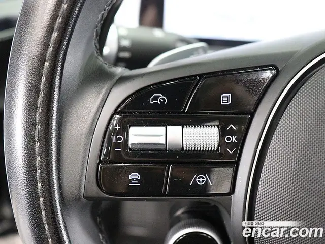 Hyundai Ioniq 6 2025 1.0 автомат (гидро), миниатюра 9