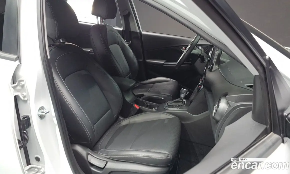 Hyundai Kona 2017 1.6 автомат (гидро), фото 10 Hyundai Kona 2017 1.6 автомат (гидро), фото 10
