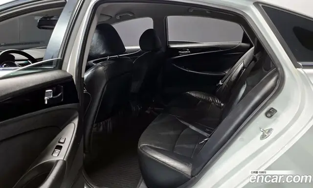 Hyundai Sonata 2010 2.0 автомат (гидро), миниатюра 12