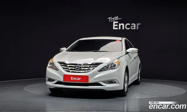 Hyundai Sonata 2010 2.0 автомат (гидро), миниатюра 3