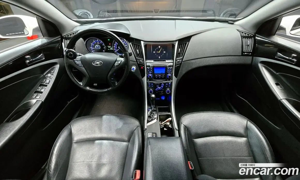 Hyundai Sonata 2010 2.0 автомат (гидро), фото 7