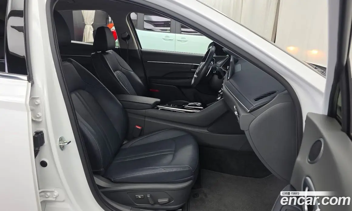 Hyundai Sonata 2021 2.0 автомат (гидро), фото 11