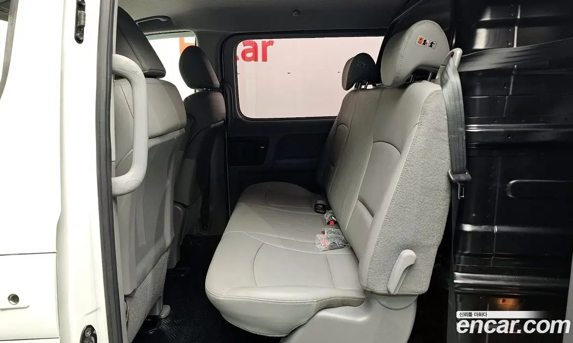 Hyundai Starex 2019 2.5 автомат (гидро), фото 12