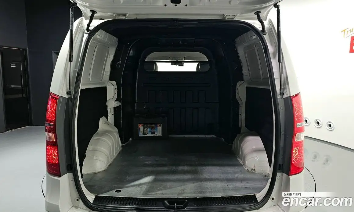 Hyundai Starex 2019 2.5 автомат (гидро), фото 20