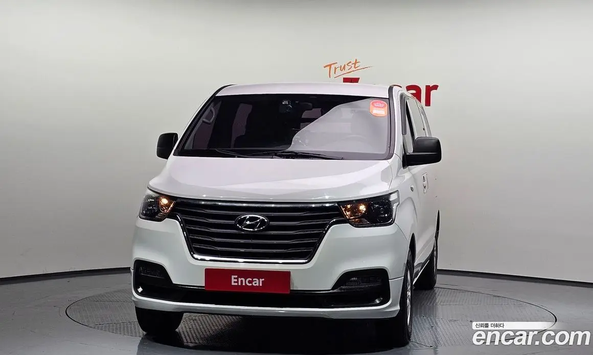 Hyundai Starex 2019 2.5 автомат (гидро), фото 3