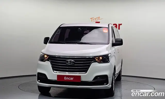 Hyundai Starex 2019 2.5 автомат (гидро), миниатюра 3