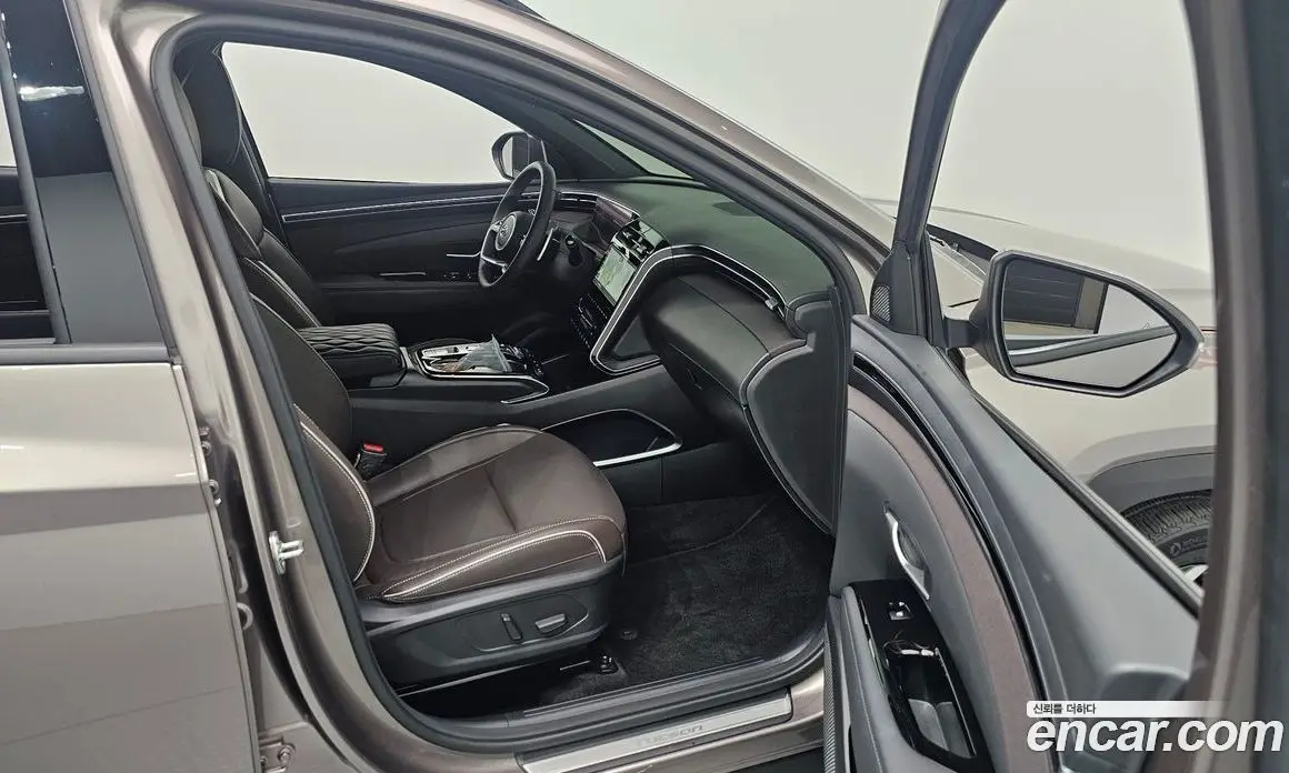 Hyundai Tucson 2023 1.6 автомат (гидро), фото 11