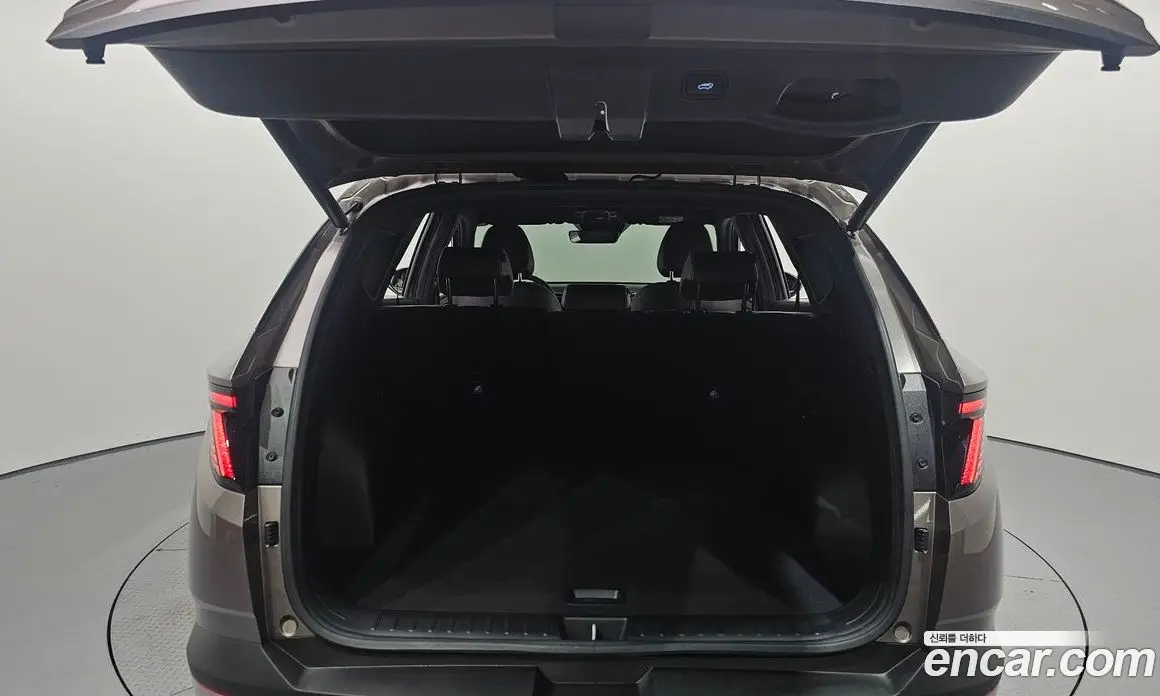 Hyundai Tucson 2023 1.6 автомат (гидро), фото 20